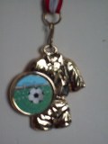  Médaille tenue foot